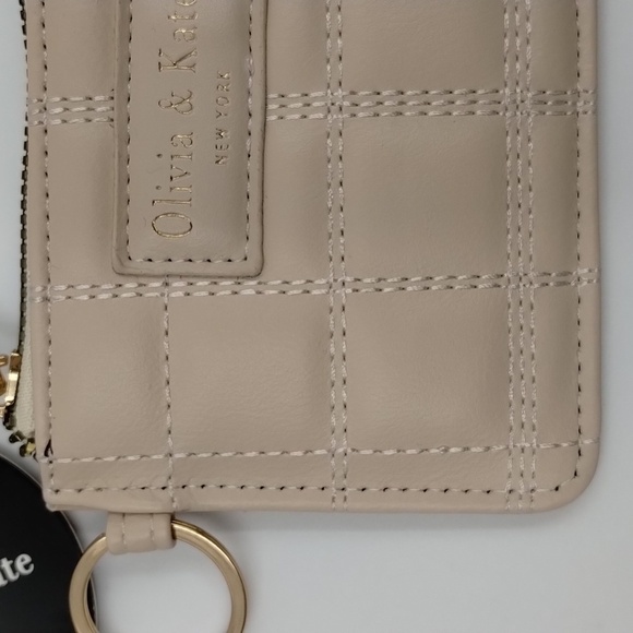 Olivia & Kate cream coin purse rose gold hardware zip top quilted stitching - Picture 2 of 7